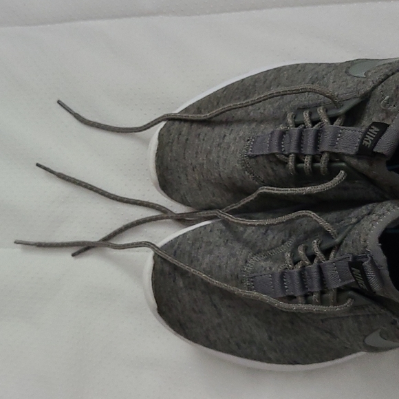 NIKE WOMEN'S JUVENATE TECH PACK 'TUMBLED GREY' - Picture 7 of 9